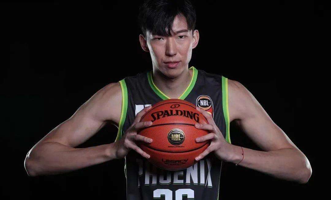 周琦五犯离场(今晚周琦为什么不上场)